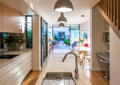 iPaint & Deco Express